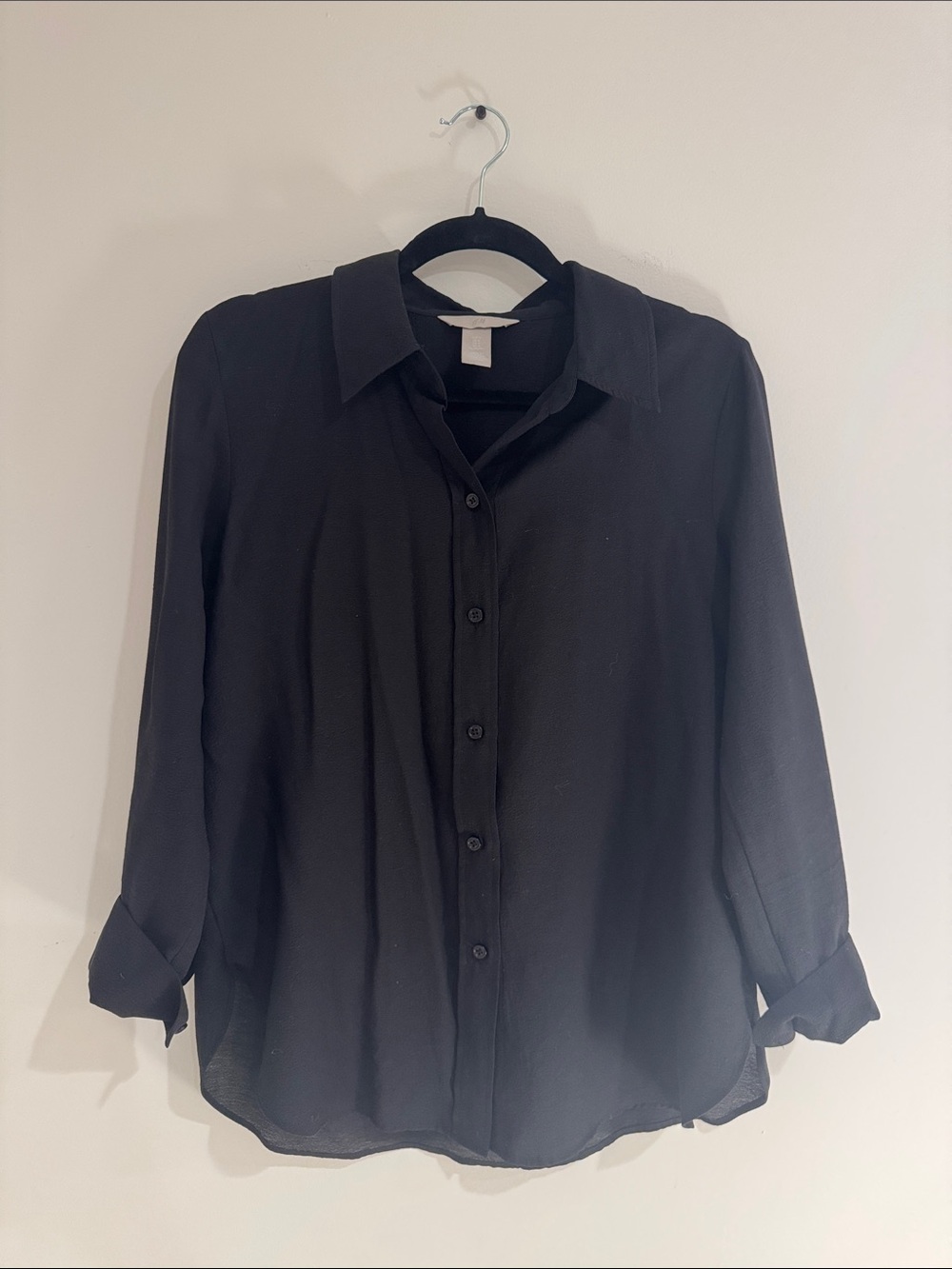 H&M Women’s  Black Long-Sleeve Button-Down Shirt Size Medium